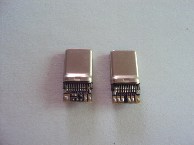 USB3.1 TYPE-C TO MICRO3.0 拉伸殼帶電容電阻